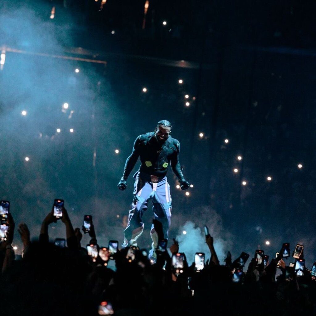 Drake performing at It's All A Blur Tour