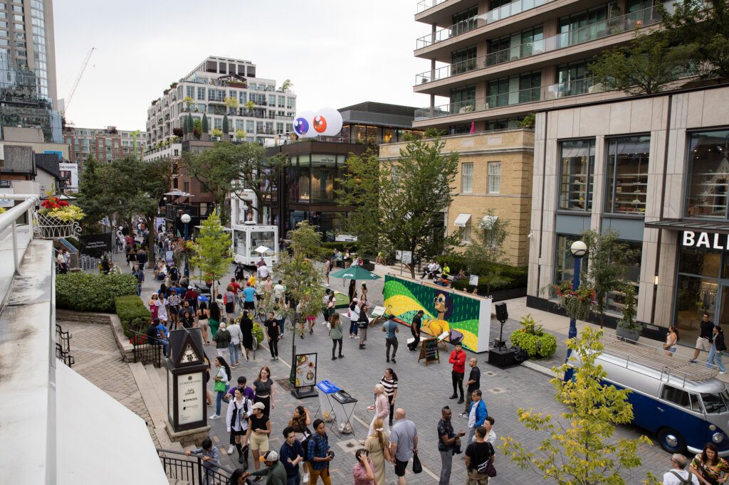 Street view at -Yorkville-Arts-Culture-Murals-Festival-Toronto-Events-Lifestyle