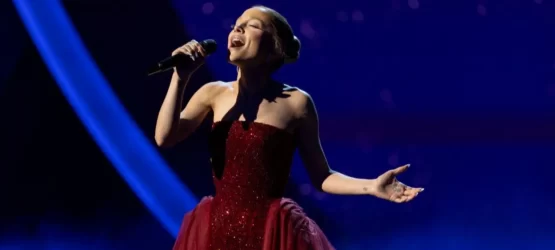 Ariana Grande Announces First Tour in Seven Years