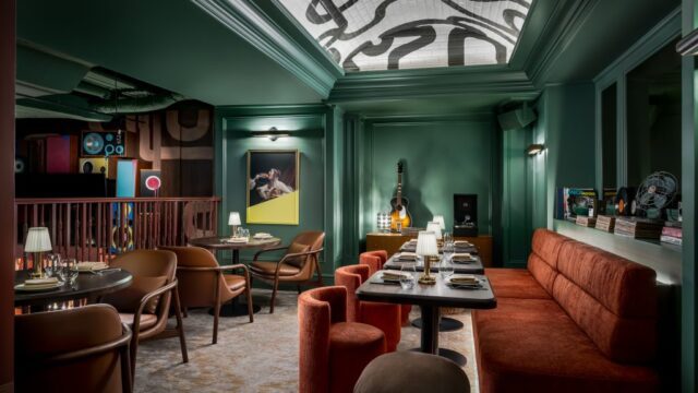 1-VINNY_Toronto-Restaurant