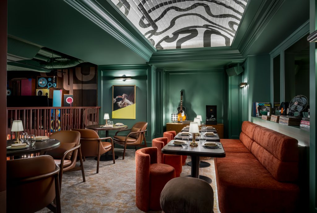 1-VINNY_Toronto-Restaurant