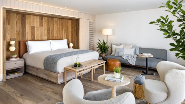 1-hotel-toronto-birch-house-bedroom