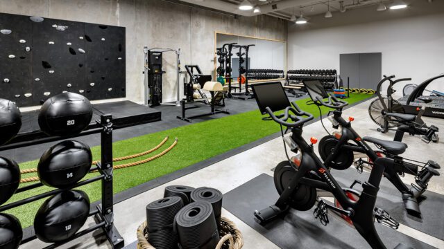 1-hotel-toronto-field-house