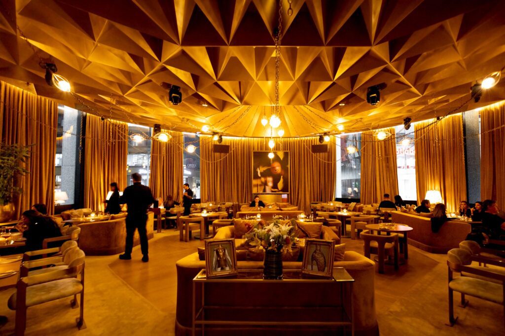 3-Ultra Supper Club -Toronto Restaurant