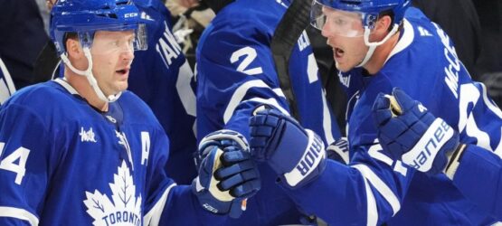 Maple Leafs Win 5-2 Over Montreal Canadiens