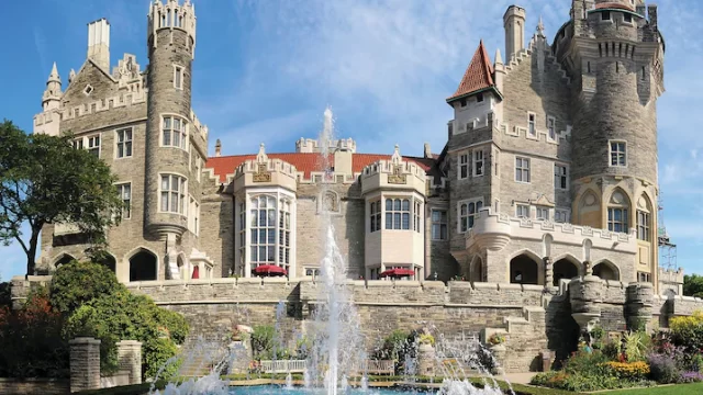 casa-loma-Toronto-City-Pass-Tour-Atrractions-Discount