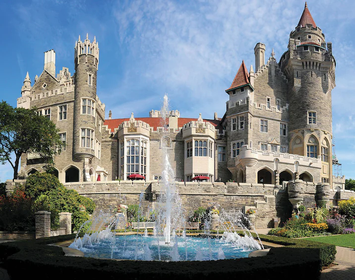 casa-loma-Toronto-City-Pass-Tour-Atrractions-Discount