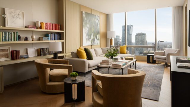 four-seasons-hotel-toronto-royal-suite-private-office