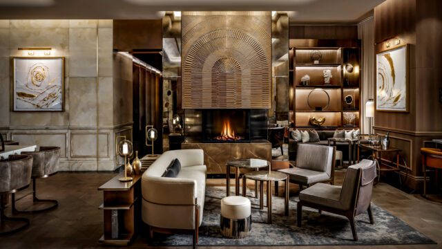 the-st-regis-toronto-astor-lounge-evening