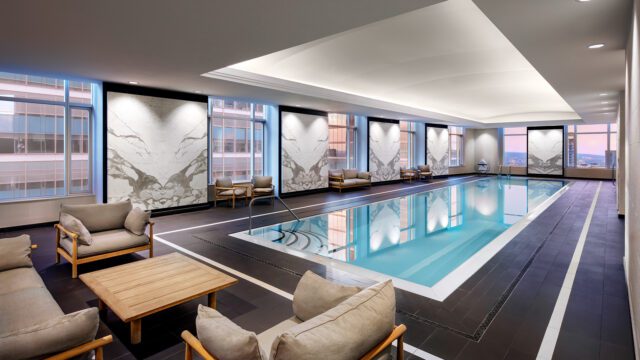 the-st-regis-toronto-pool