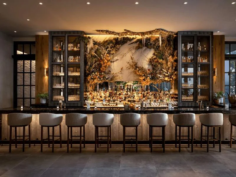 Flora Lounge at 1 Hotel Toronto