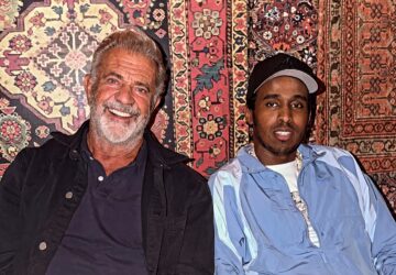 Top5 and Mel Gibson photographed together at Yorkville dinner