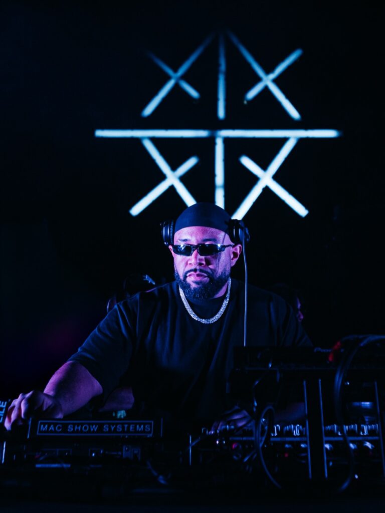 Drake at GORDO’s Taraka event Toronto photo 10