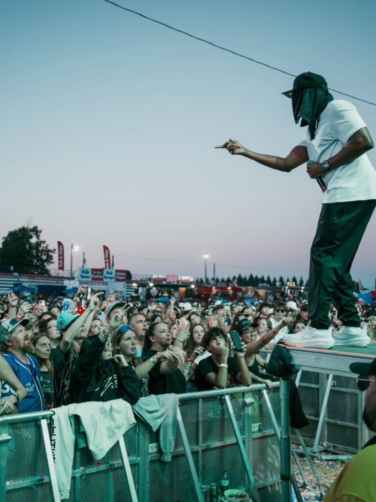 Kardinal Offishall Sauble Beach Toronto photo 13